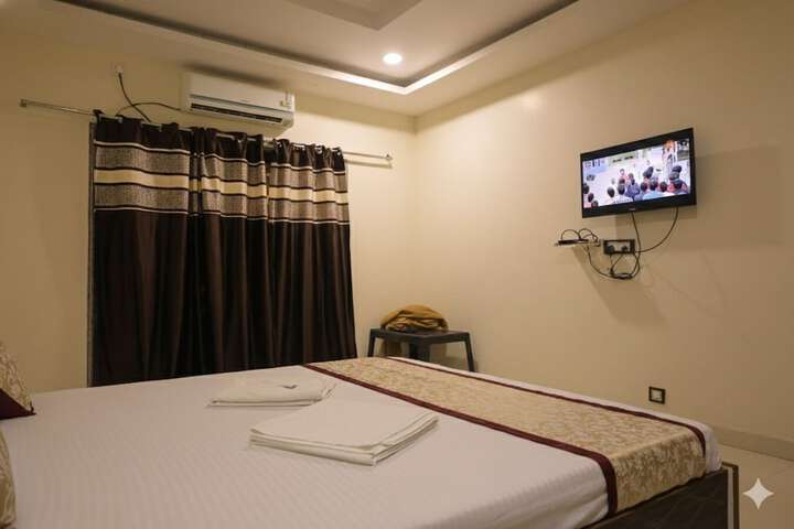 Room 28 of 62