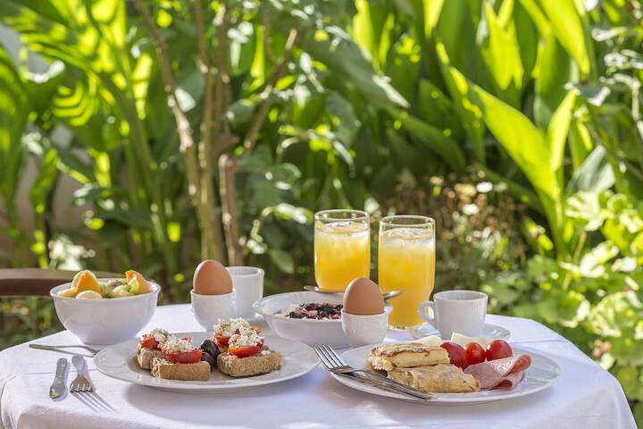 Breakfast meal