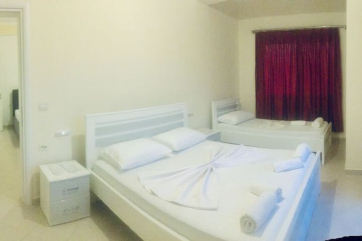 Room 17 of 19