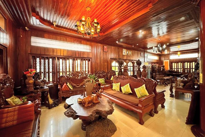 Hotel Interior 7 of 123
