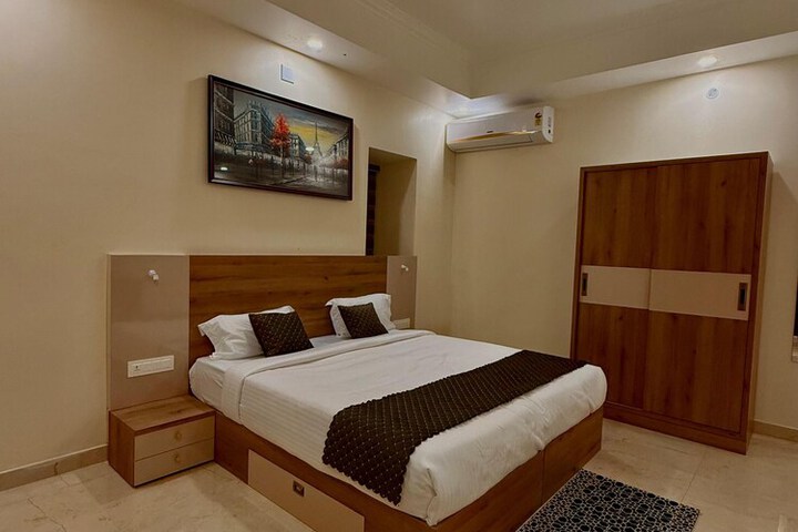 Room 5 of 47