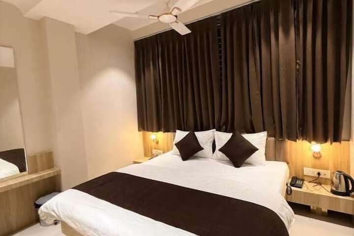 Room 5 of 34