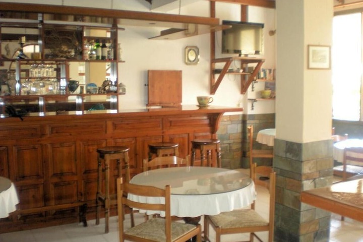 Lounge 20 of 68