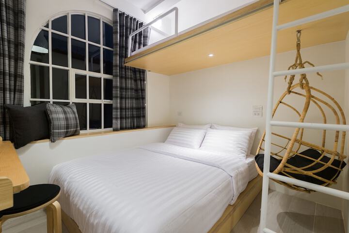 Room 29 of 73