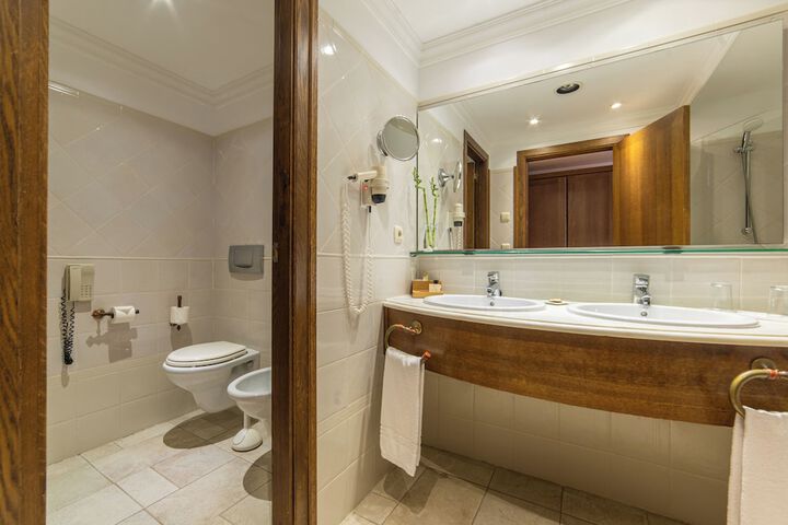 Clean Restrooms