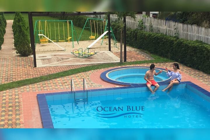 Pool 21 of 39