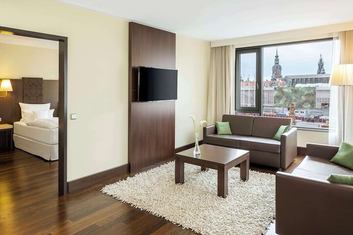 Room 18 of 51