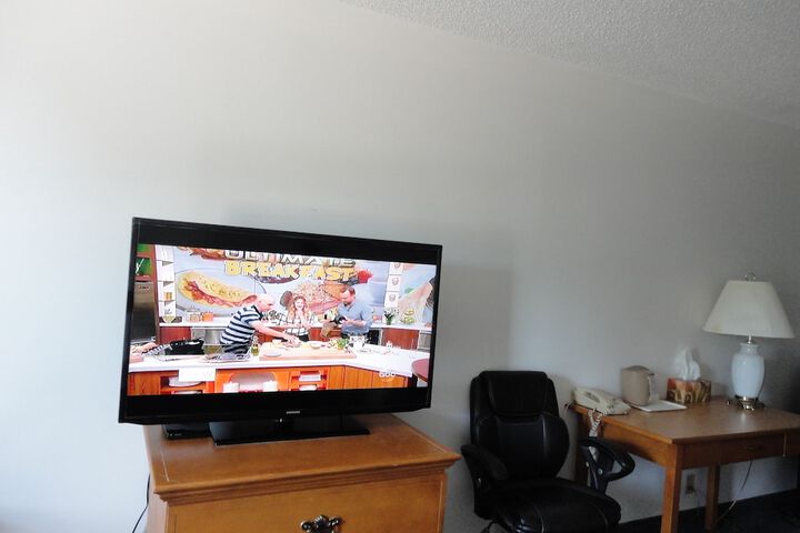 Room 10 of 35