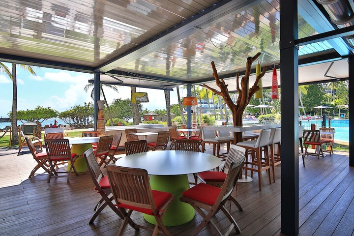 Food court