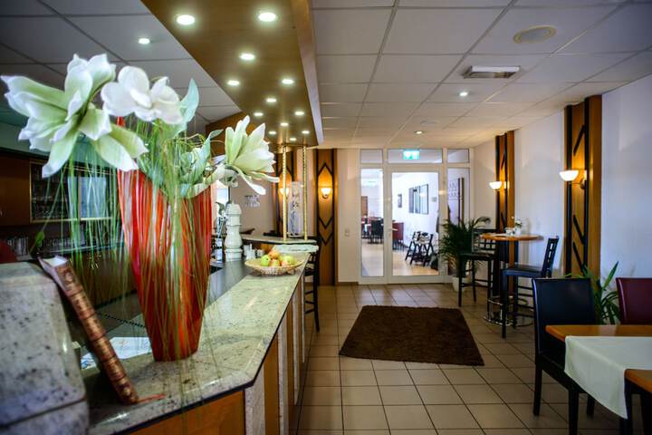 Guest Lobby