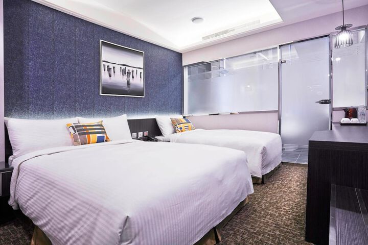 Room 21 of 47