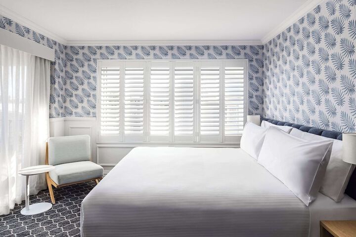 Room 40 of 83