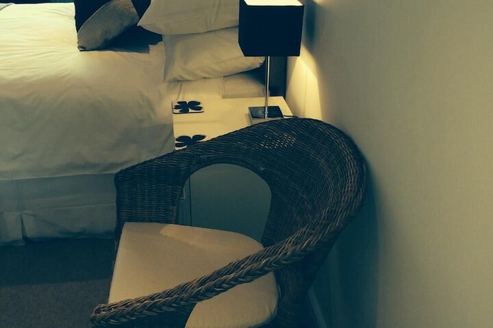 Room 12 of 28