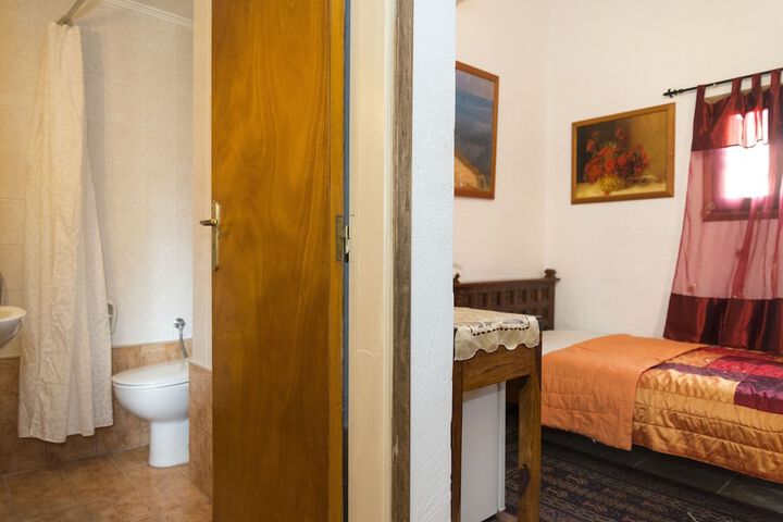 Room 47 of 69