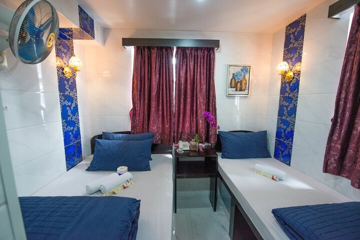 Room 6 of 48