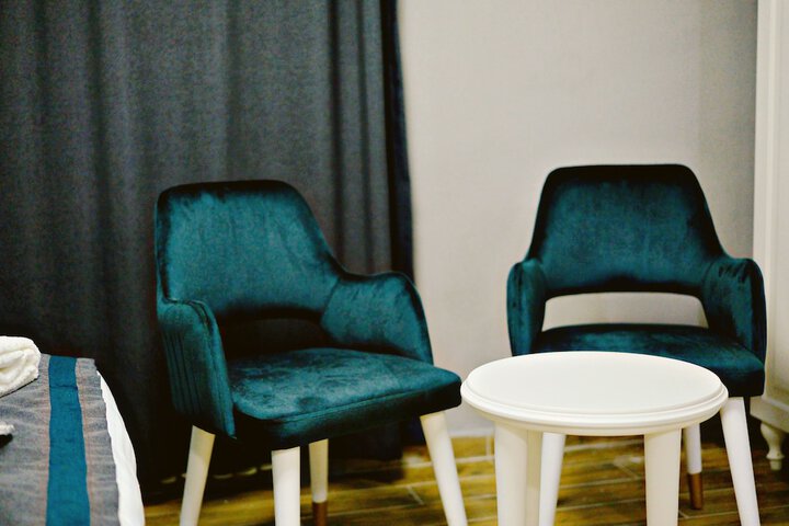 Room 32 of 42