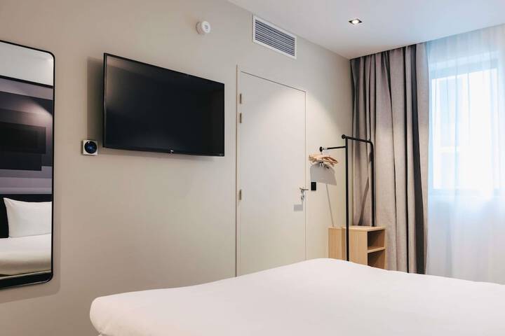 Room 14 of 75