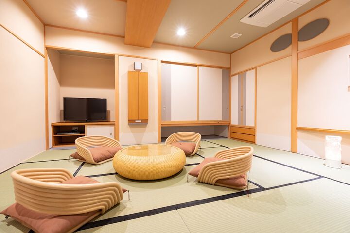 Room 20 of 124