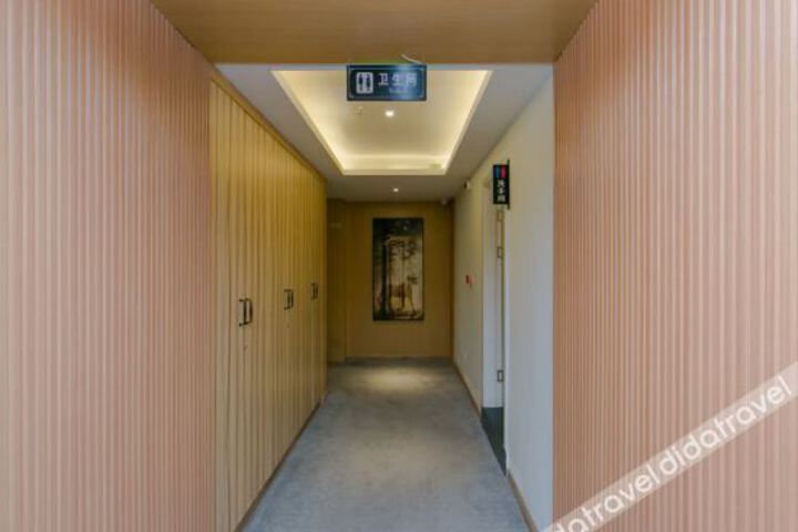 Hotel Interior 12 of 18