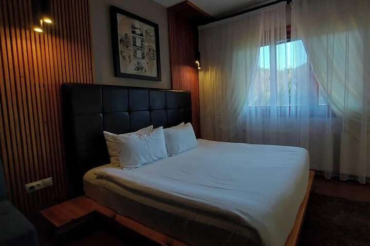 Room 19 of 47