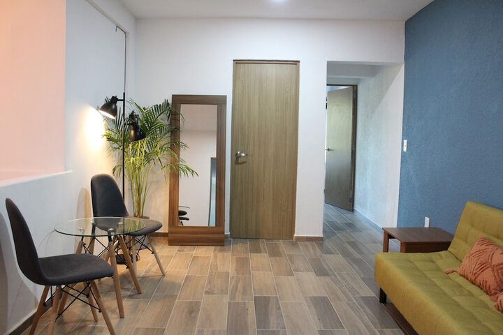 Room 96 of 146
