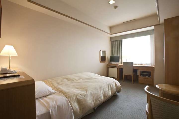 Room 7 of 29