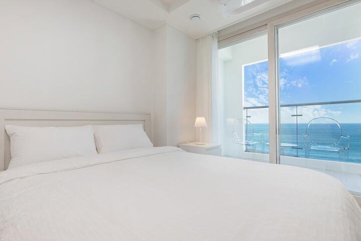 Room 555 of 640