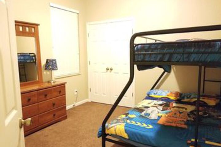 Room 6 of 19