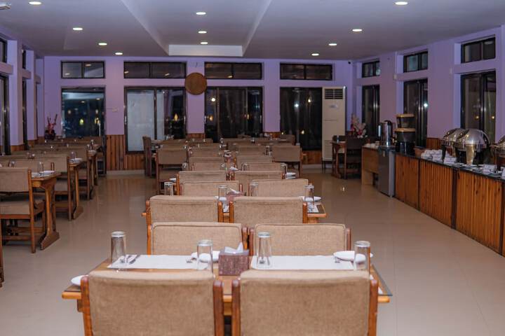 Dining 50 of 112