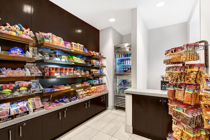 Snack bar