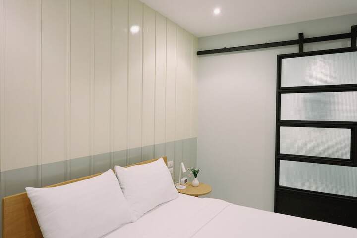 Room 32 of 71