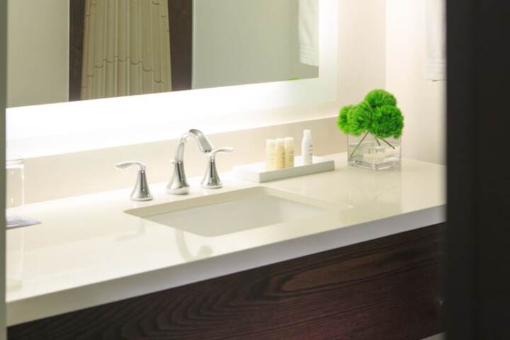 Bathroom amenities