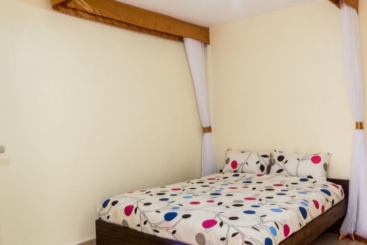 Room 6 of 24