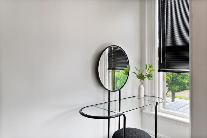 Room 13 of 46