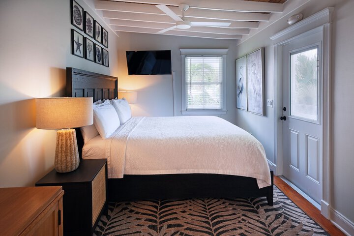 Room 5 of 30