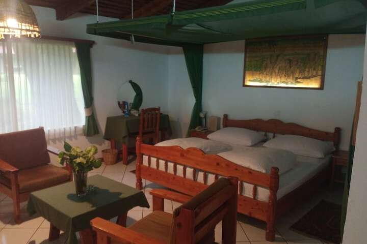 Room 13 of 41