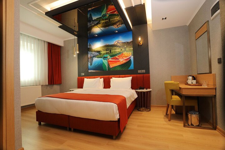 Room 26 of 31