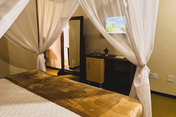 Room 3 of 27