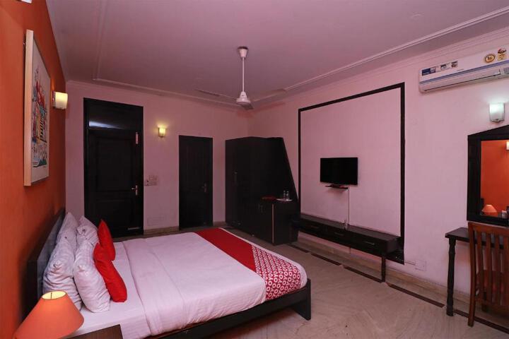 Hotel O a K Hotel