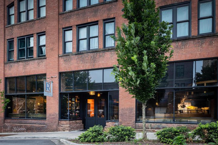 The Foundry Hotel Asheville, Curio Collection by Hilton