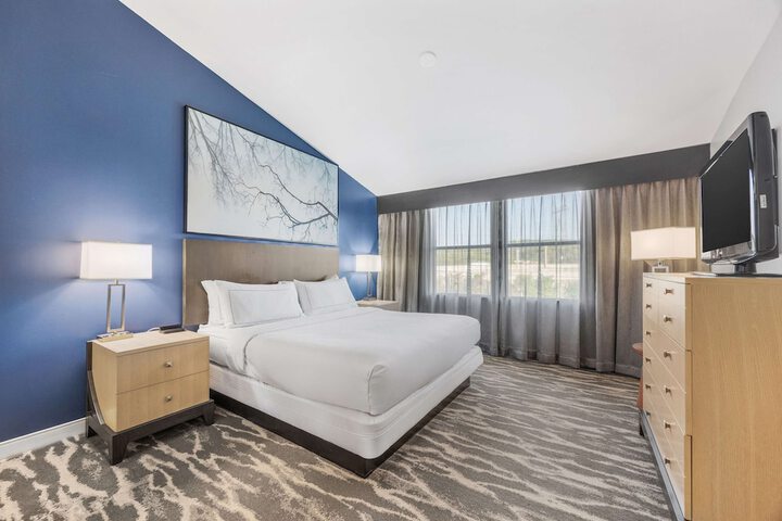 Room 9 of 24