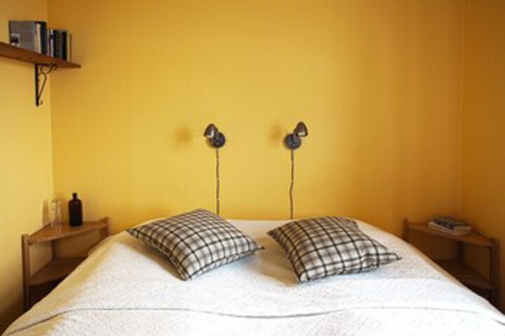 Room 11 of 24