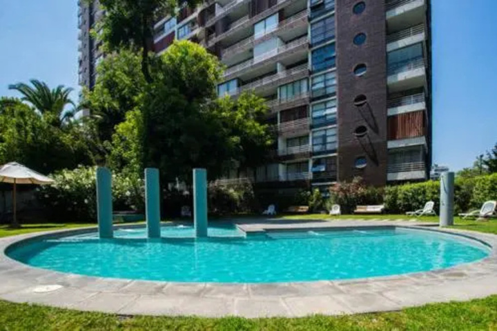 Pool 11 of 39