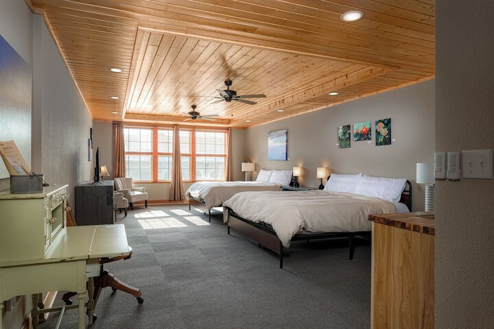 Classic Double Room in Carriage House Second Floor (9 of 12)