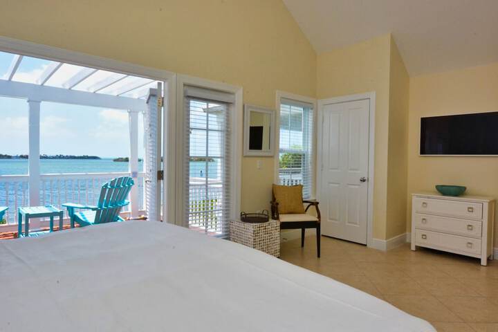 Room 4 of 376