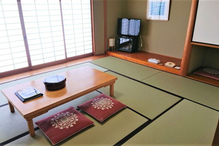 Room 9 of 54