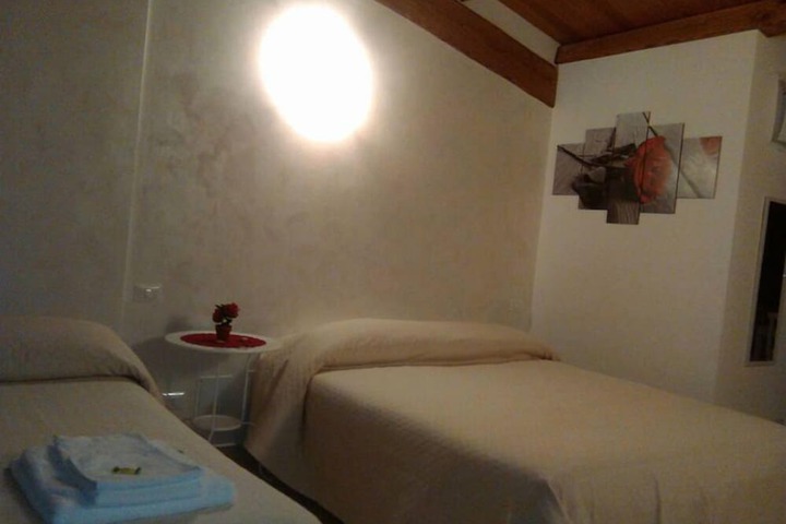 Room 12 of 45
