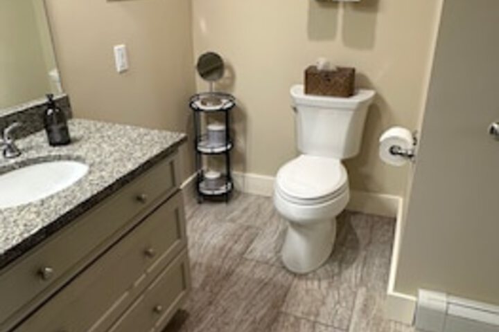 Room 166 of 297