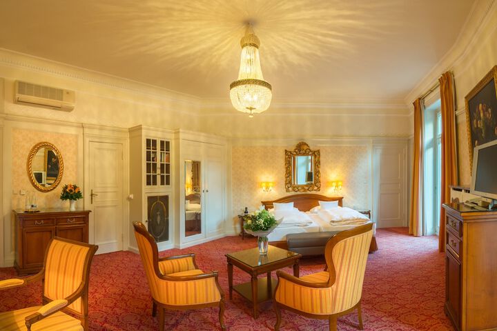 Room 13 of 67