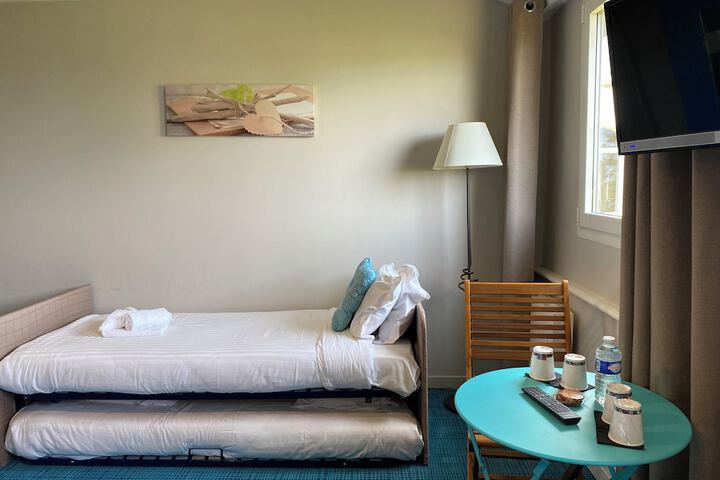 Room 25 of 83